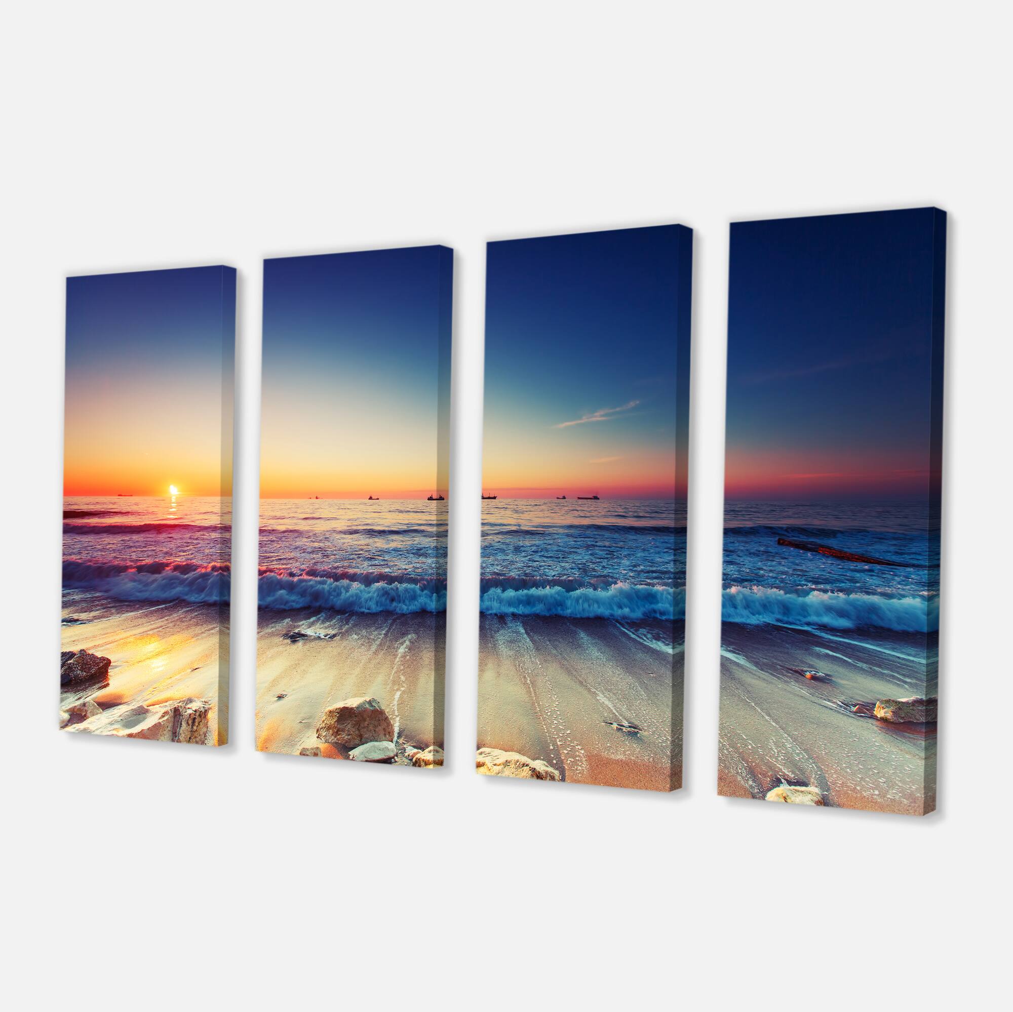Designart - Beautiful Sunrise over Blue Sea